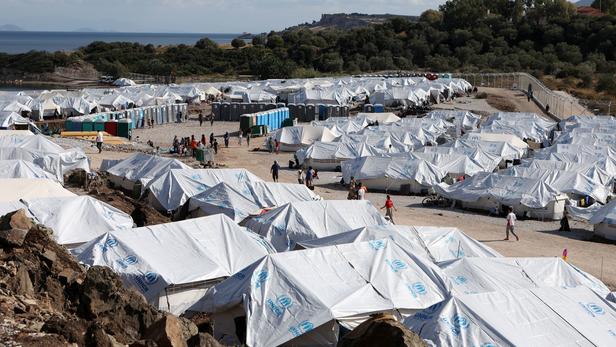Camp de migrants à Lesbos : une enquête ouverte après des soupçons de viol sur une fillette afghane de 3 ans