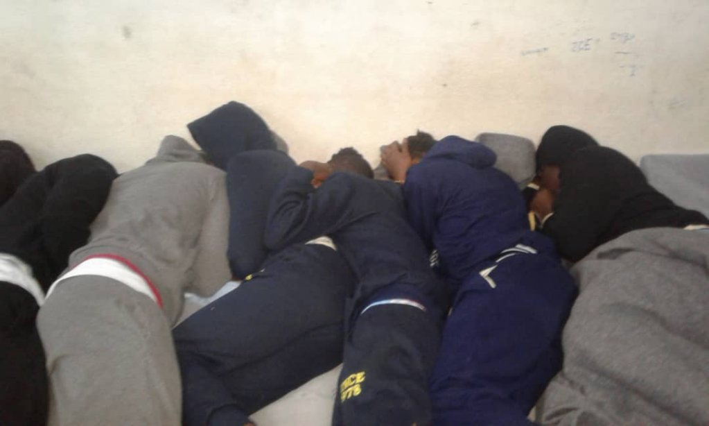 Dans les prisons officielles libyennes, « les migrants sont frappés tous les jours »