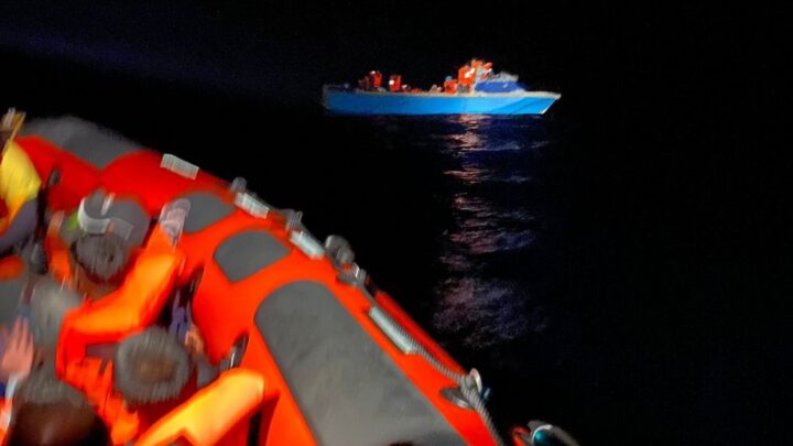 Méditerranée : le navire Open Arms Uno porte secours à 402 migrants