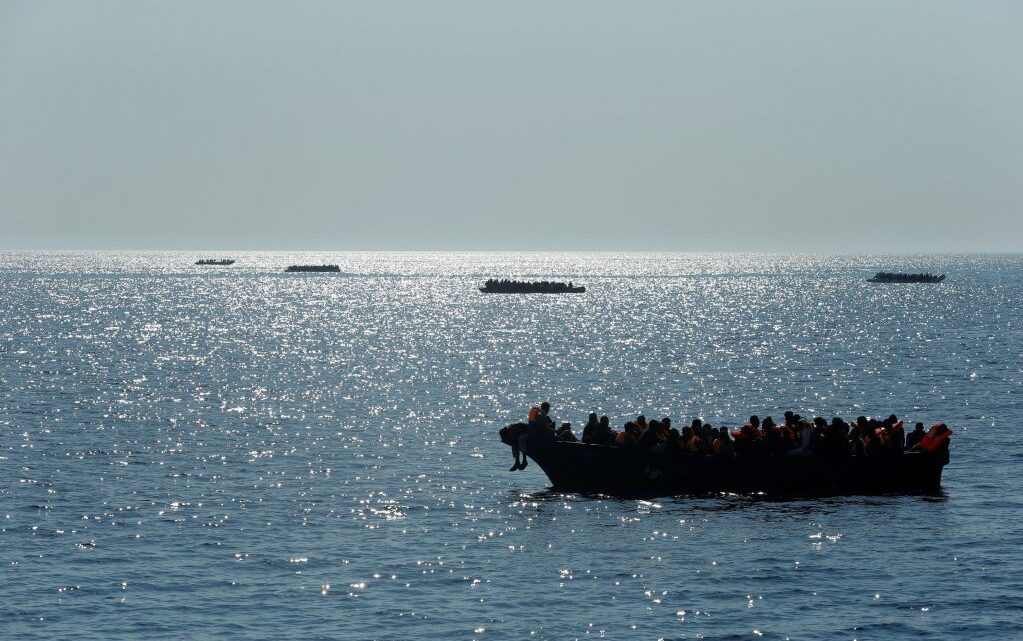 Italie : plus de 1 100 migrants secourus en quelques heures en Méditerranée