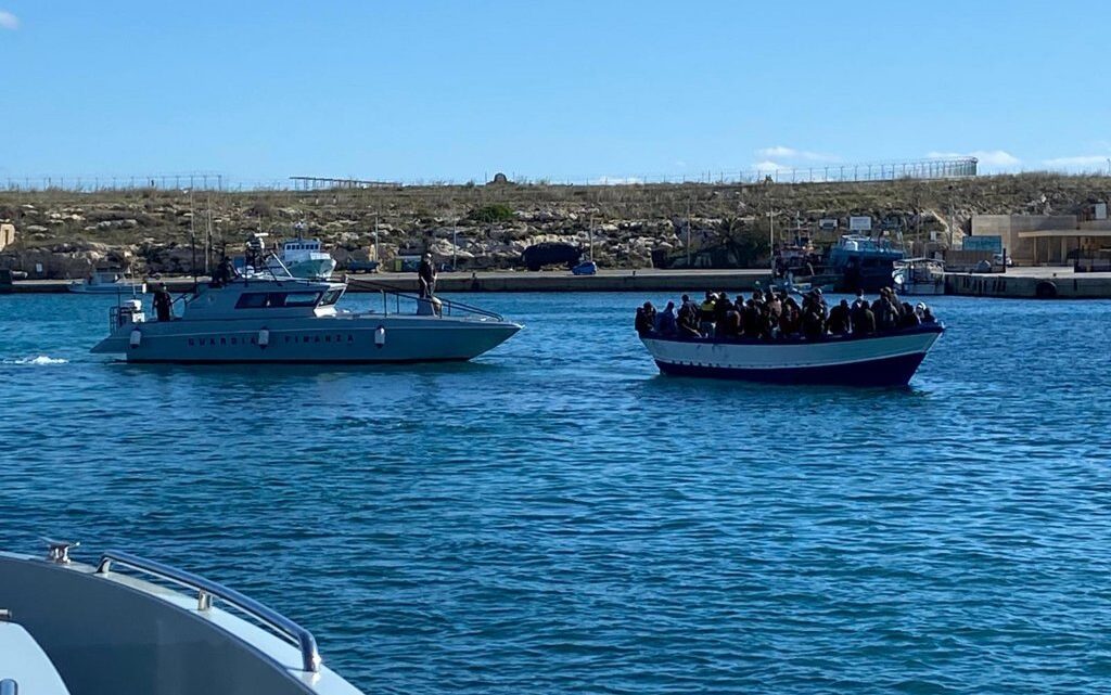 Italie : plus de 600 migrants ont débarqué à Lampedusa en deux jours, un bébé retrouvé mort