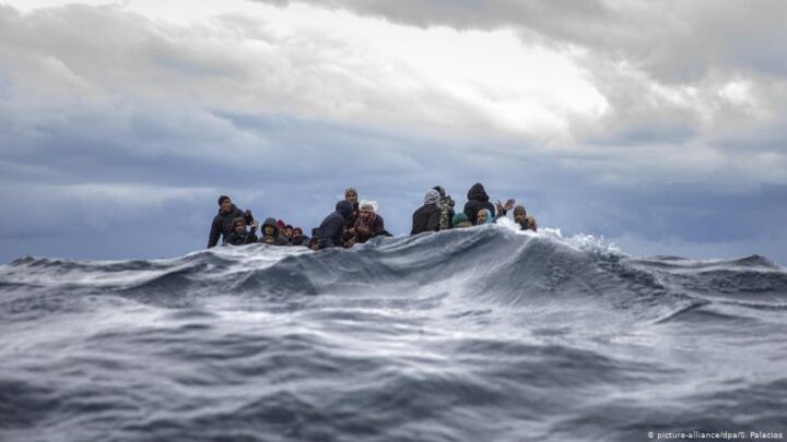 Au moins 73 migrants présumés morts dans un naufrage au large de la Libye