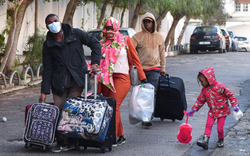 Tunisie : les arrestations de migrants subsahariens en baisse, les demandes d’aide en hausse