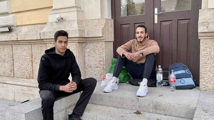 « La police nous chasse la nuit » : Belgrade, ville-étape incontournable, mais hostile aux migrants