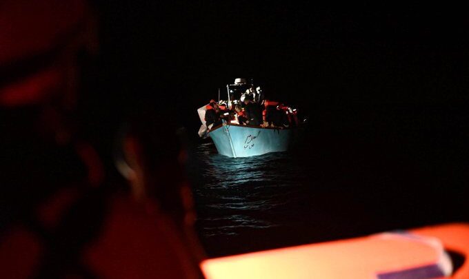 Le Geo Barents porte secours à deux nouvelles embarcations de migrants parties de Libye