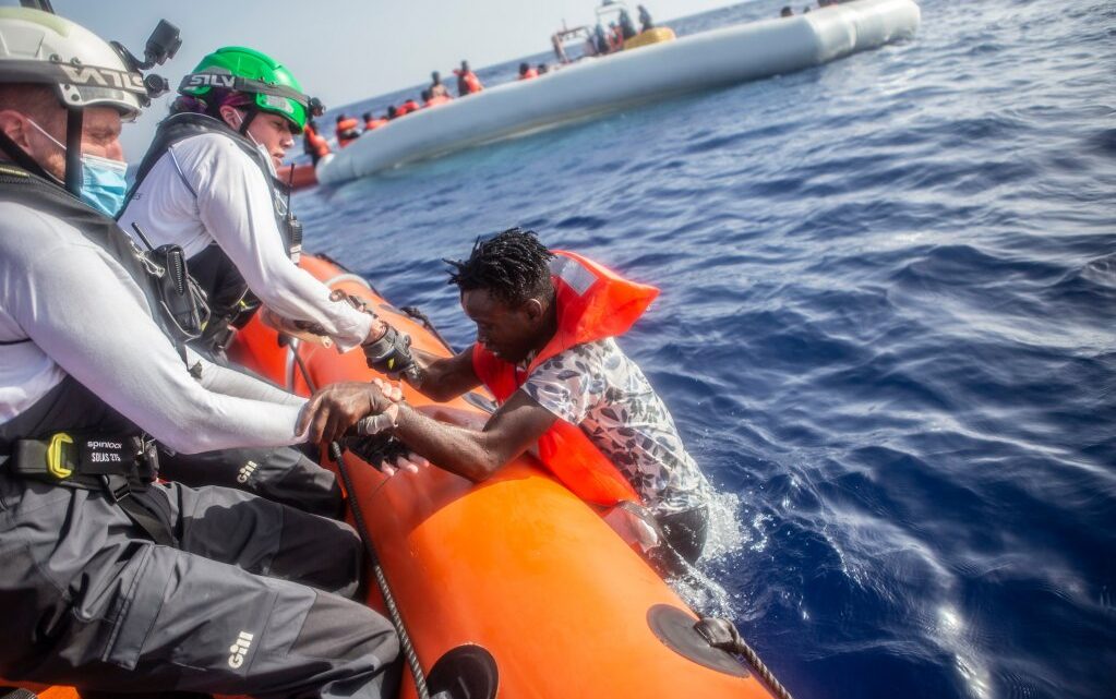 Italie : la nouvelle loi sur les sauvetages en mer « nous rend la vie encore plus difficile », estime MSF